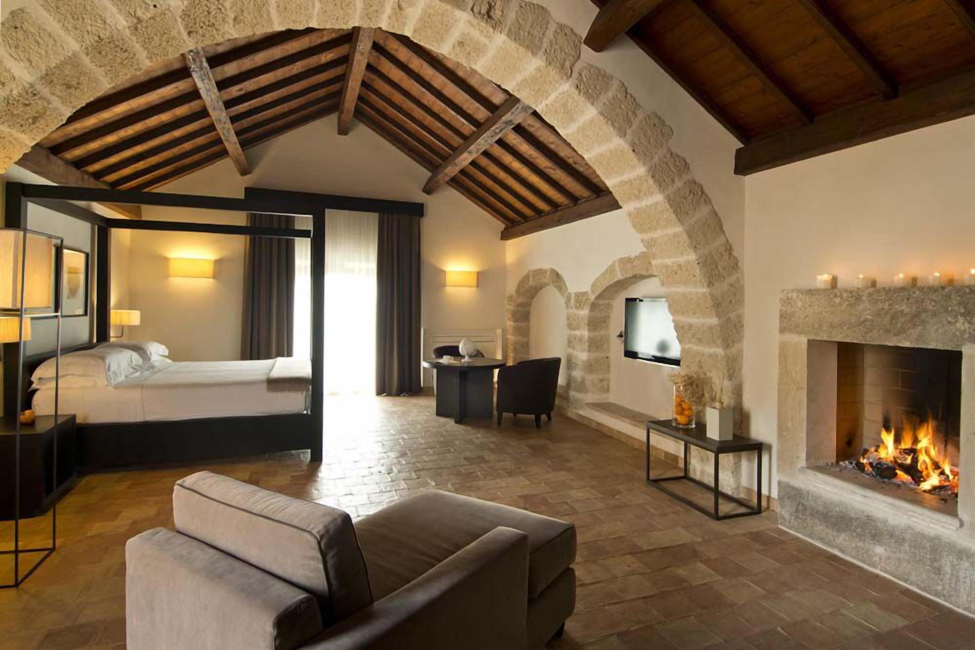 Histo San Pietro Sul Mar Piccolo Hotel 5*