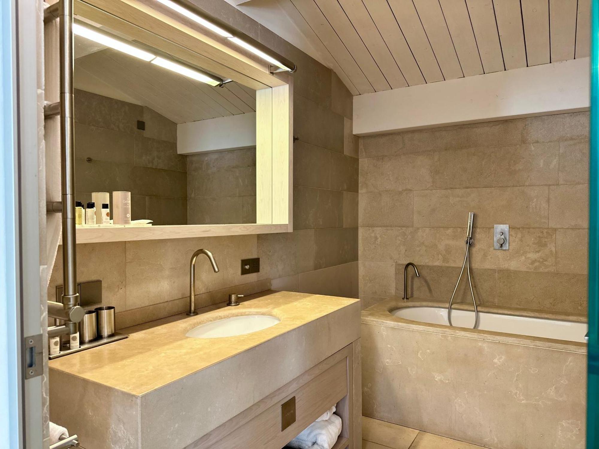 Histo San Pietro Sul Mar Piccolo 5* Tarente